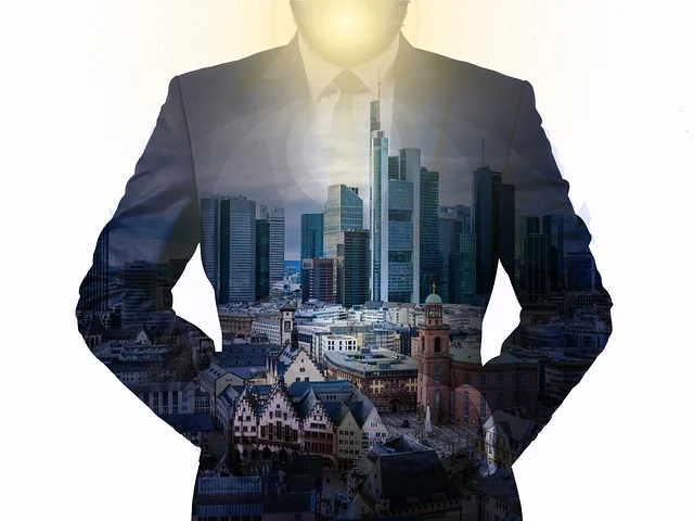 businessman-6706848_640
